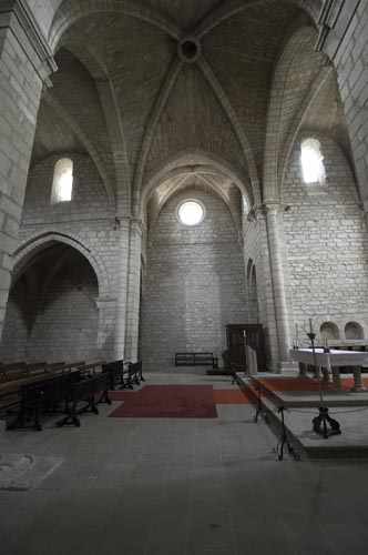 Crucero desde el lado sur en la iglesia de Irantzu